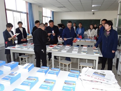 白银市人大常委会深入平川区，检查指导“七五”普法与教育教学质量检测工作